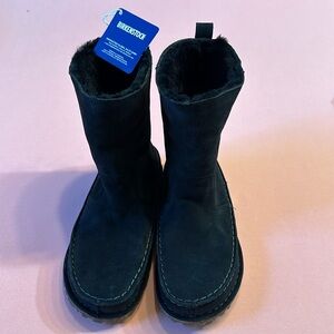 New BIRKENSTOCK Suede/Faux Fur Lining Boots. Black. Size 38.